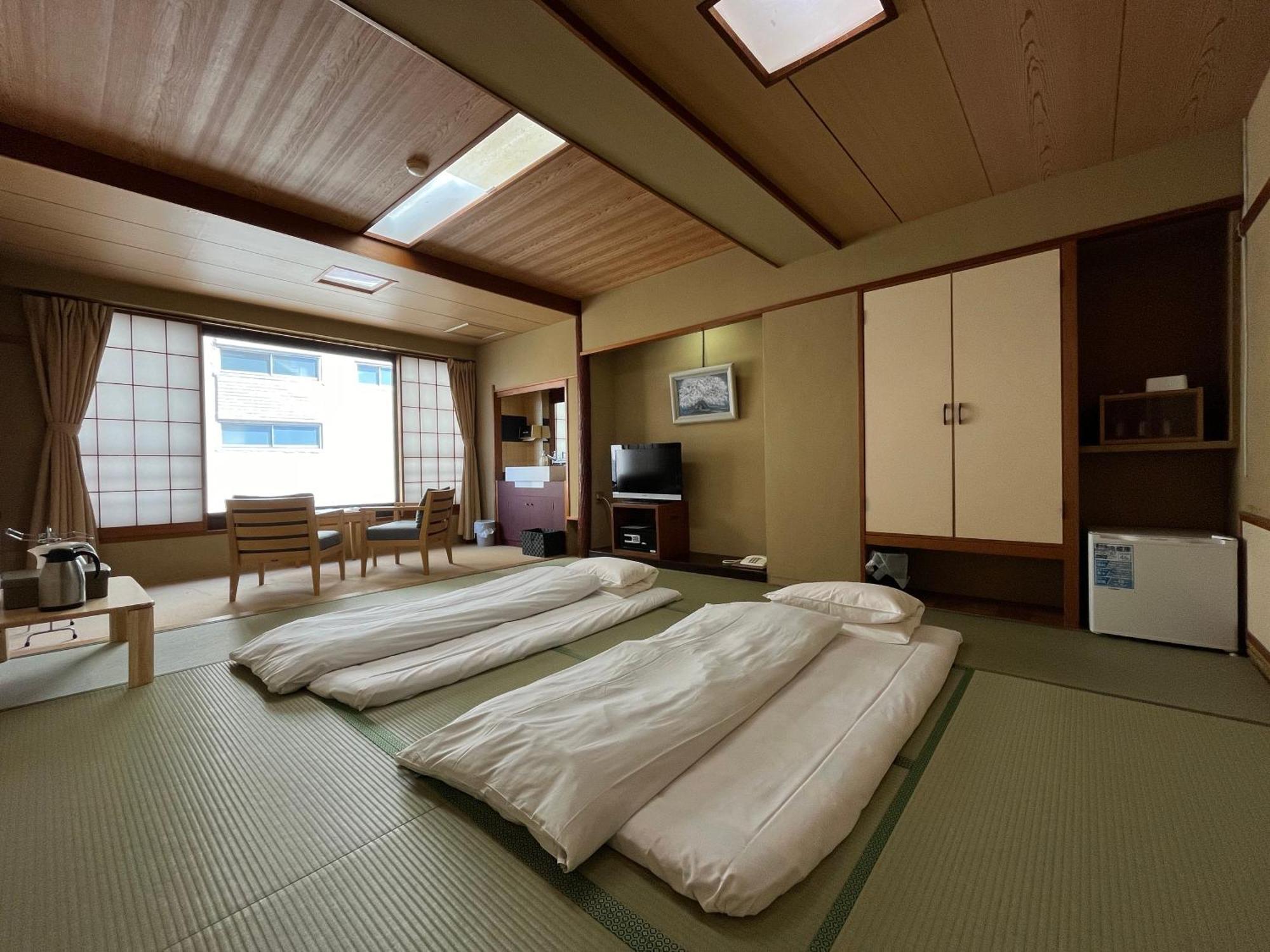 Kameya Rakan Ito  Zimmer foto